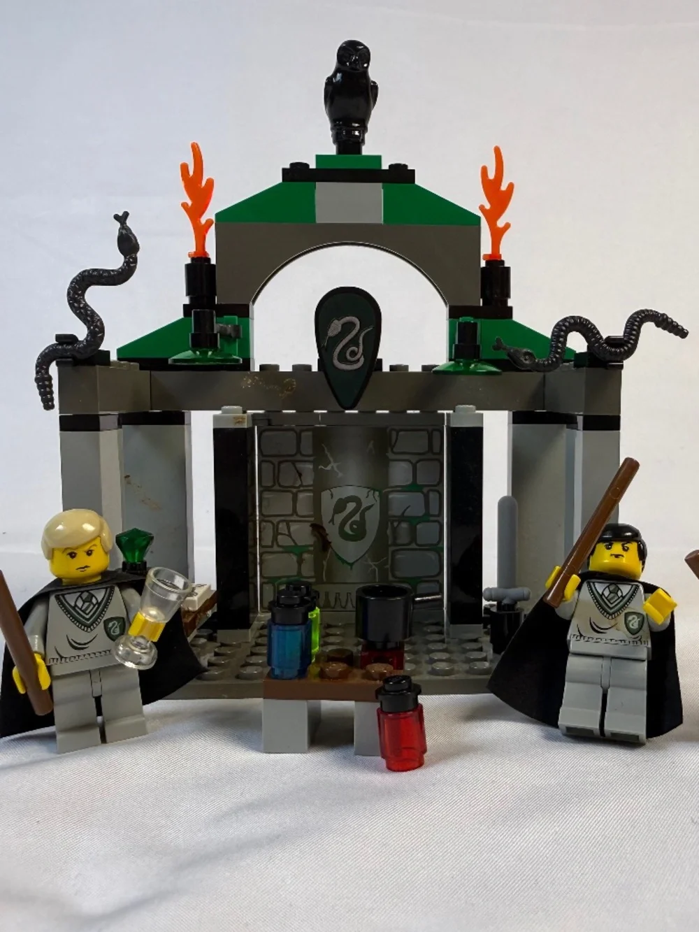 LEGO Harry Potter 4735 Slytherin 2002 Complete Retired Set